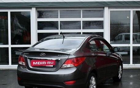 Hyundai Solaris II рестайлинг, 2011 год, 897 000 рублей, 5 фотография