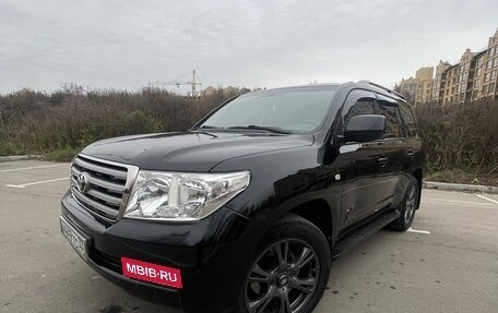 Toyota Land Cruiser 200, 2011 год, 3 230 000 рублей, 9 фотография