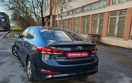 Hyundai Elantra VI рестайлинг, 2016 год, 1 600 000 рублей, 4 фотография