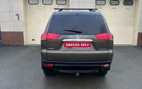 Mitsubishi Pajero Sport II рестайлинг, 2013 год, 1 820 000 рублей, 4 фотография