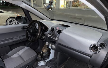 Mitsubishi Colt VI рестайлинг, 2006 год, 330 000 рублей, 4 фотография