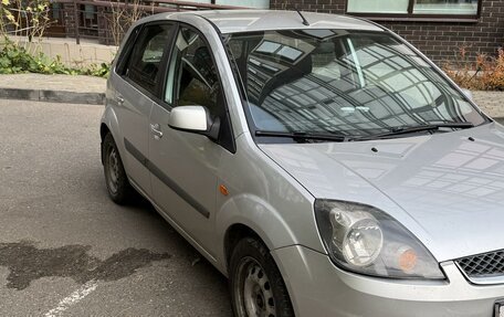 Ford Fiesta, 2006 год, 380 000 рублей, 2 фотография