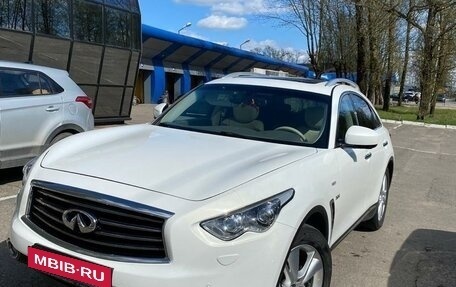 Infiniti QX70, 2016 год, 2 500 000 рублей, 3 фотография