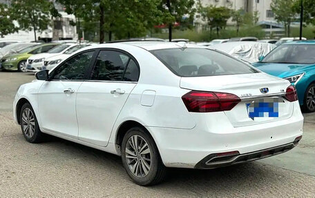 Geely Emgrand, 2021 год, 1 080 000 рублей, 4 фотография