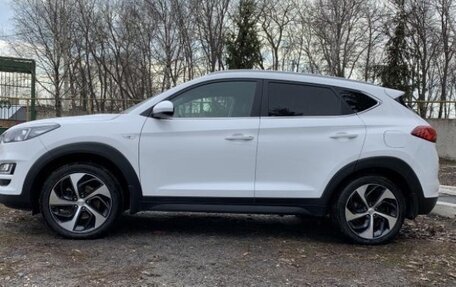 Hyundai Tucson III, 2019 год, 2 680 000 рублей, 2 фотография