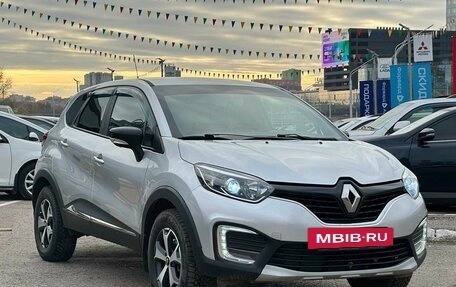 Renault Kaptur I рестайлинг, 2019 год, 1 530 990 рублей, 2 фотография