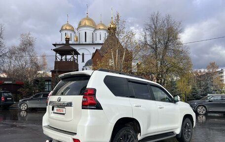 Toyota Land Cruiser Prado 150 рестайлинг 2, 2017 год, 4 300 000 рублей, 4 фотография