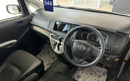 Toyota ISis I, 2012 год, 1 459 000 рублей, 11 фотография