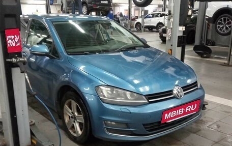 Volkswagen Golf VII, 2013 год, 1 134 000 рублей, 2 фотография