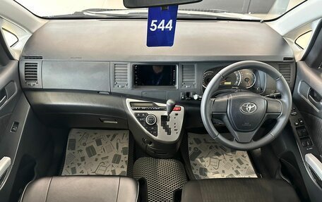 Toyota ISis I, 2012 год, 1 459 000 рублей, 16 фотография