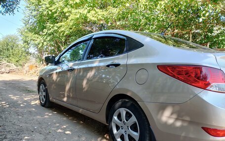 Hyundai Solaris II рестайлинг, 2013 год, 699 000 рублей, 4 фотография