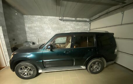 Mitsubishi Pajero IV, 2007 год, 1 600 000 рублей, 2 фотография