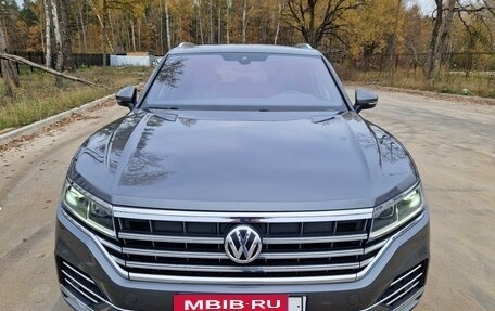 Volkswagen Touareg III, 2018 год, 5 050 000 рублей, 4 фотография