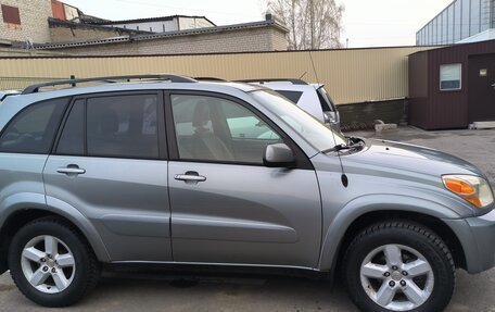 Toyota RAV4, 2004 год, 1 199 000 рублей, 25 фотография