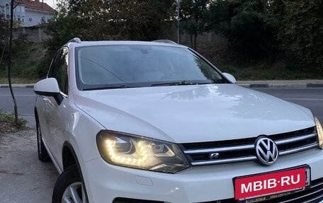 Volkswagen Touareg III, 2011 год, 2 399 999 рублей, 5 фотография