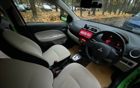 Mitsubishi Mirage VI рестайлинг, 2012 год, 700 000 рублей, 21 фотография