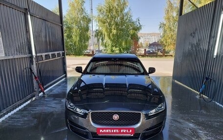 Jaguar XE I рестайлинг, 2016 год, 2 194 000 рублей, 4 фотография