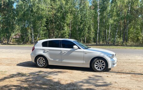 BMW 1 серия, 2010 год, 1 020 000 рублей, 3 фотография