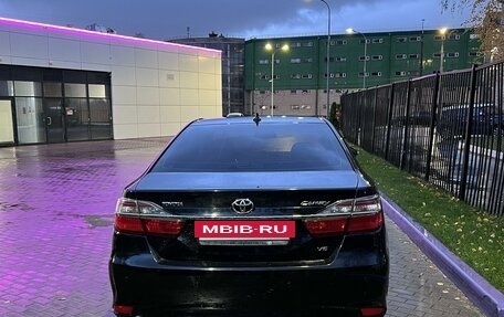 Toyota Camry, 2017 год, 2 300 000 рублей, 4 фотография