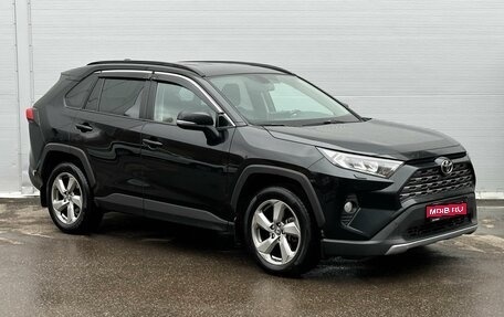 Toyota RAV4, 2021 год, 3 580 000 рублей, 1 фотография