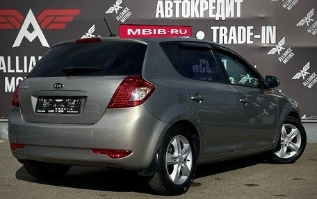 KIA cee'd I рестайлинг, 2010 год, 935 000 рублей, 10 фотография