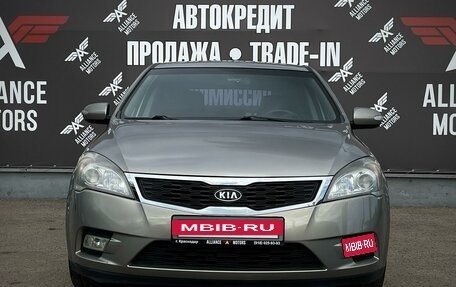 KIA cee'd I рестайлинг, 2010 год, 935 000 рублей, 2 фотография