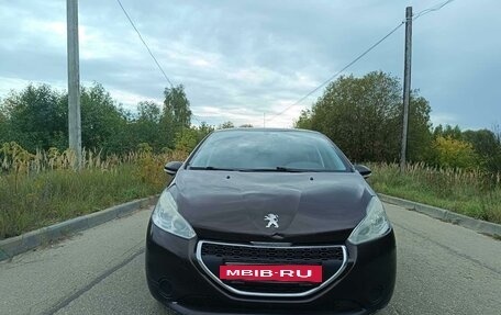 Peugeot 208 II, 2013 год, 680 000 рублей, 3 фотография