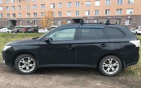 Mitsubishi Outlander III рестайлинг 3, 2013 год, 1 290 000 рублей, 5 фотография