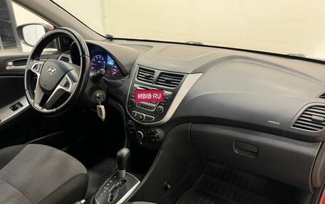 Hyundai Solaris II рестайлинг, 2011 год, 895 000 рублей, 13 фотография