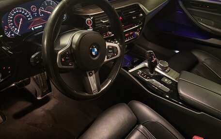 BMW 5 серия, 2017 год, 3 900 000 рублей, 9 фотография