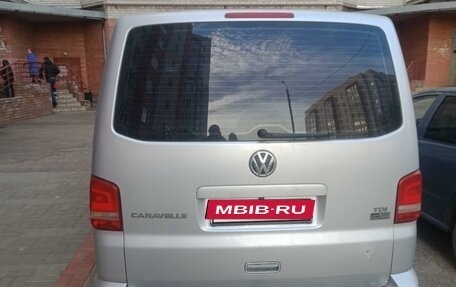 Volkswagen Caravelle T5, 2014 год, 2 200 000 рублей, 2 фотография