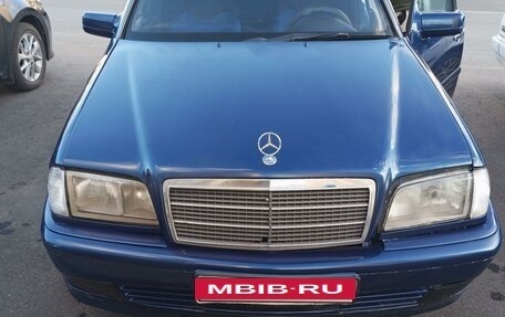 Mercedes-Benz C-Класс, 2000 год, 320 000 рублей, 2 фотография