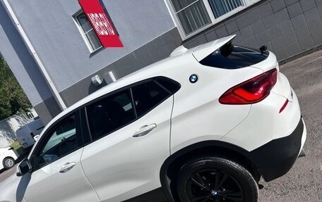 BMW X2, 2018 год, 3 000 000 рублей, 2 фотография