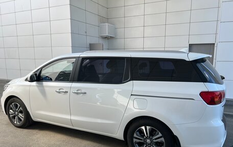 KIA Carnival III, 2019 год, 3 290 000 рублей, 1 фотография