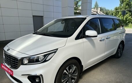 KIA Carnival III, 2019 год, 3 290 000 рублей, 2 фотография