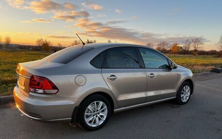 Volkswagen Polo VI (EU Market), 2015 год, 1 300 000 рублей, 1 фотография