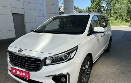 KIA Carnival III, 2019 год, 3 290 000 рублей, 6 фотография