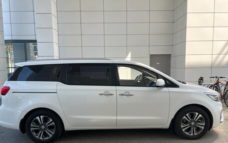 KIA Carnival III, 2019 год, 3 290 000 рублей, 9 фотография