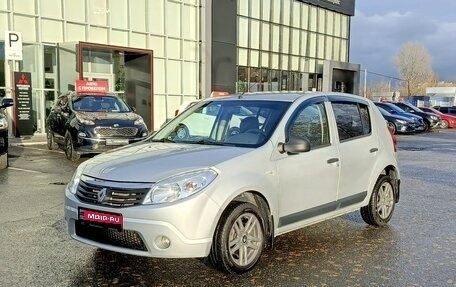 Renault Sandero II рестайлинг, 2013 год, 992 500 рублей, 1 фотография