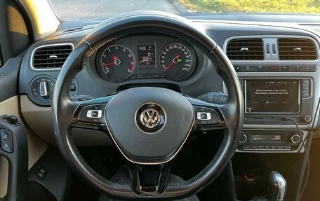 Volkswagen Polo VI (EU Market), 2015 год, 1 300 000 рублей, 11 фотография