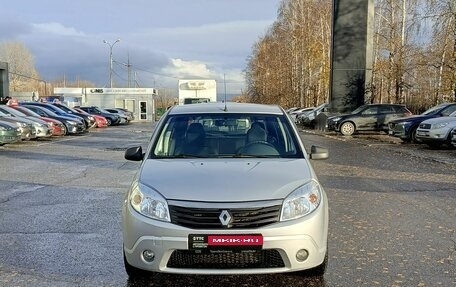 Renault Sandero II рестайлинг, 2013 год, 992 500 рублей, 2 фотография