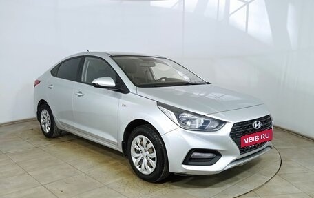 Hyundai Solaris II рестайлинг, 2017 год, 1 350 000 рублей, 3 фотография