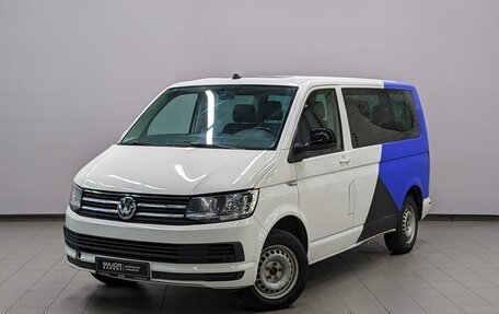 Volkswagen Caravelle T6 рестайлинг, 2019 год, 2 750 000 рублей, 1 фотография