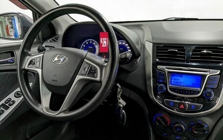 Hyundai Solaris II рестайлинг, 2013 год, 1 050 000 рублей, 20 фотография