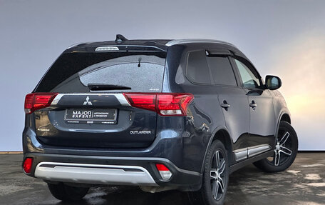 Mitsubishi Outlander III рестайлинг 3, 2019 год, 2 550 000 рублей, 7 фотография