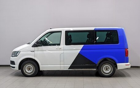 Volkswagen Caravelle T6 рестайлинг, 2019 год, 2 750 000 рублей, 8 фотография