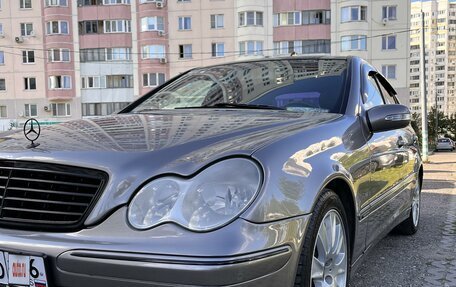 Mercedes-Benz C-Класс, 2004 год, 730 000 рублей, 20 фотография