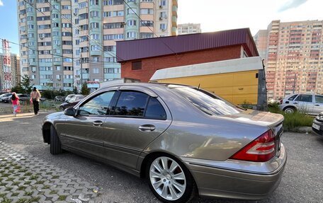 Mercedes-Benz C-Класс, 2004 год, 730 000 рублей, 19 фотография