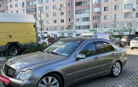 Mercedes-Benz C-Класс, 2004 год, 730 000 рублей, 22 фотография