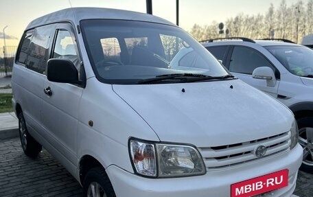 Toyota Town Ace III, 1998 год, 425 000 рублей, 2 фотография